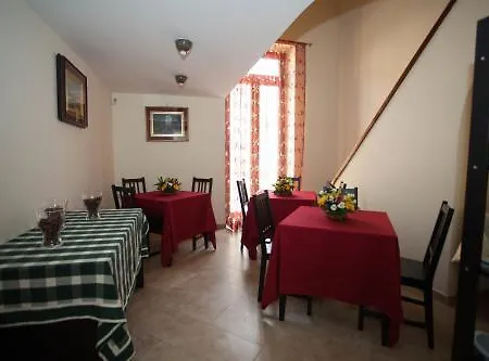 Nel Regno Di 4* Nápoly