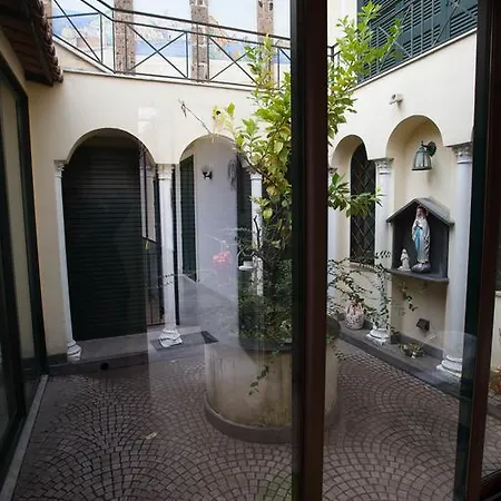 Nel Regno Di Panzió Nápoly